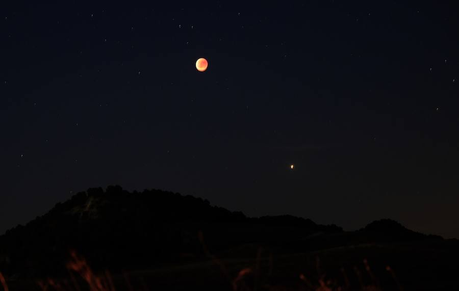 La luna en Mojados.