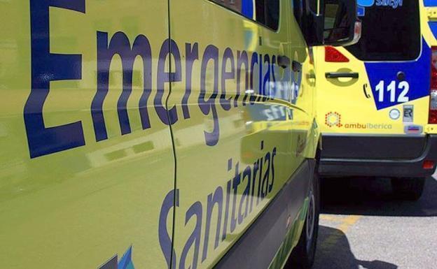 Imagen de dos ambulancias del servicio de Emergencias Sacyl.