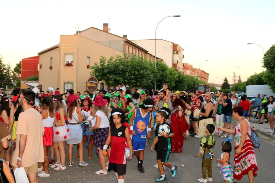 Fotos: Carnaval de verano en Dueñas