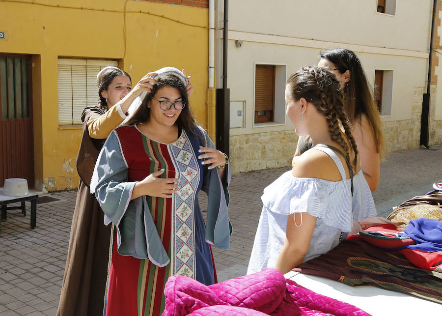 Fotos: Mercado Medieval en Fuentes de Valdepero