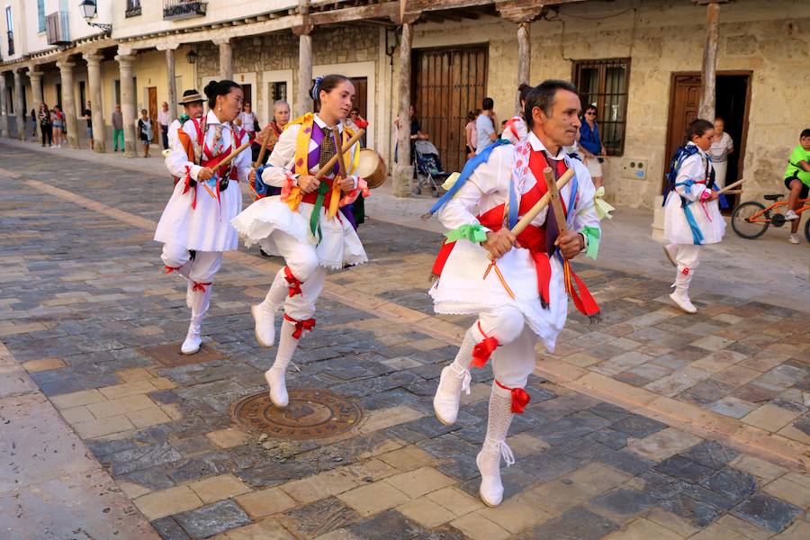 Fotos: Danza y Paloteo en Ampudia