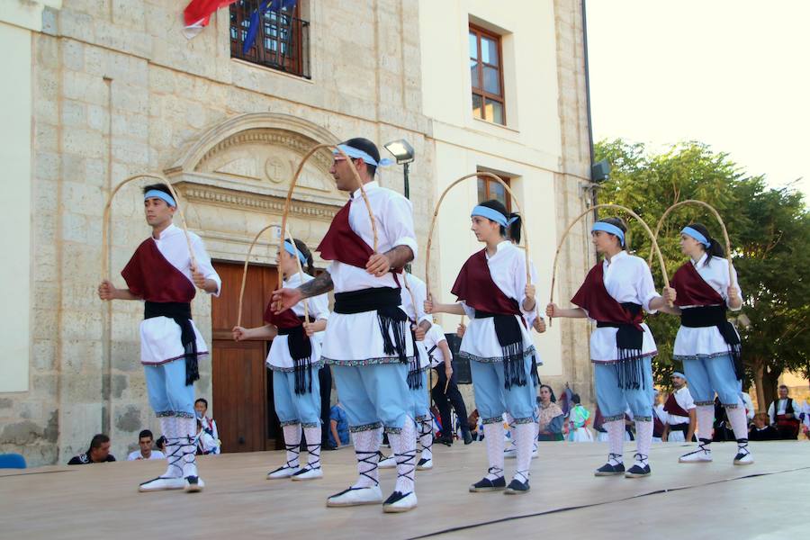 Fotos: Danza y Paloteo en Ampudia