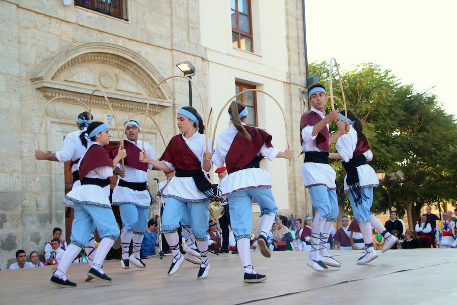 Fotos: Danza y Paloteo en Ampudia