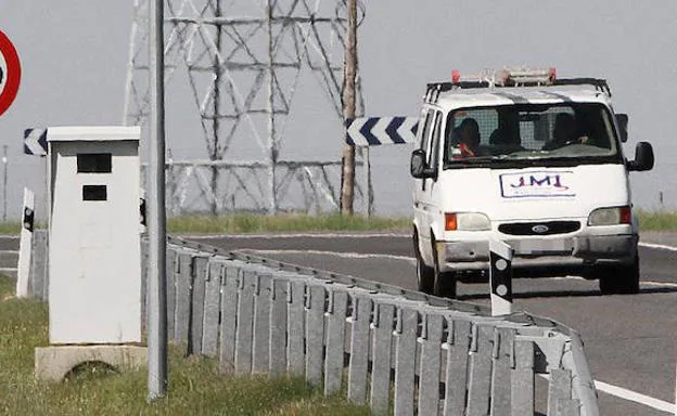 Radar en la carretera nacional N-110 cerca de Fuentemilanos. 