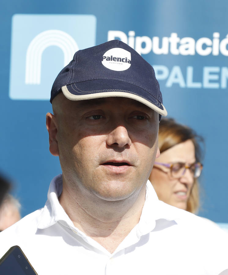 Fotos: Villaumbrales estrena 3 barcas