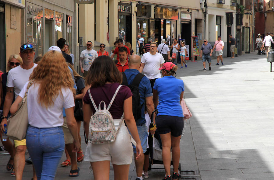 Fotos: Segundo día de la ola de calor en Segovia