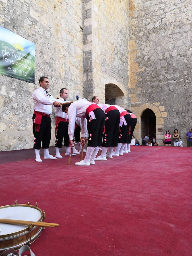 Fotos: XII Certamen de paloteo en Torrelobatón