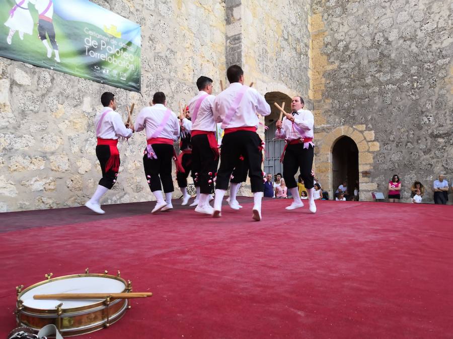 Fotos: XII Certamen de paloteo en Torrelobatón