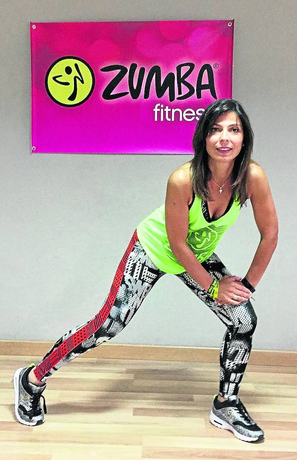 Leticia, en una de sus salas de su centro de zumba, en Rioseco. 