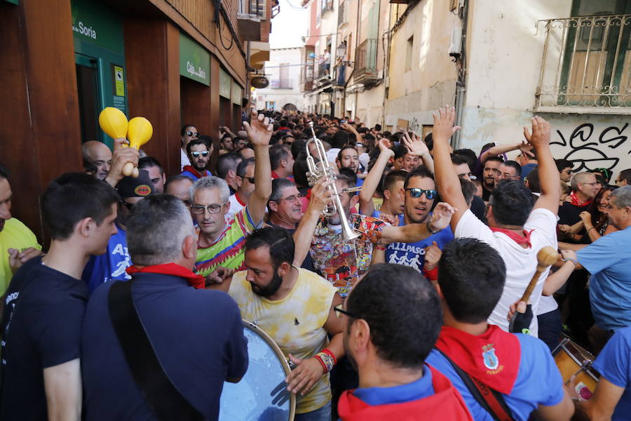 Es uno de los momentos más esperados de las fiestas de Peñafiel. El tradicional chúndara que todas las tardes al filo de las 17 h recorre las calles de la localidad