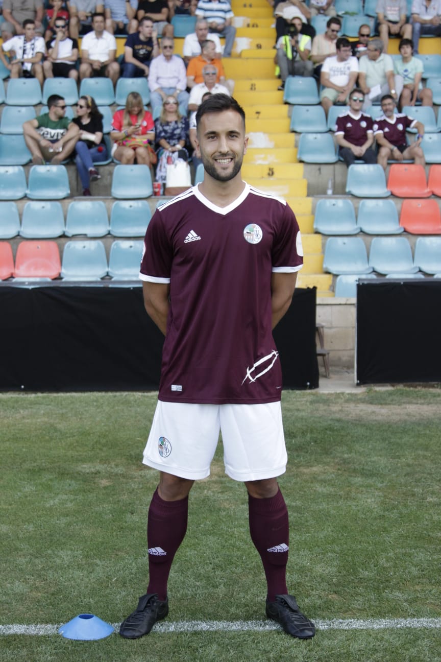 Fotos: Presentación del CF Salmantino ante el Villanovense