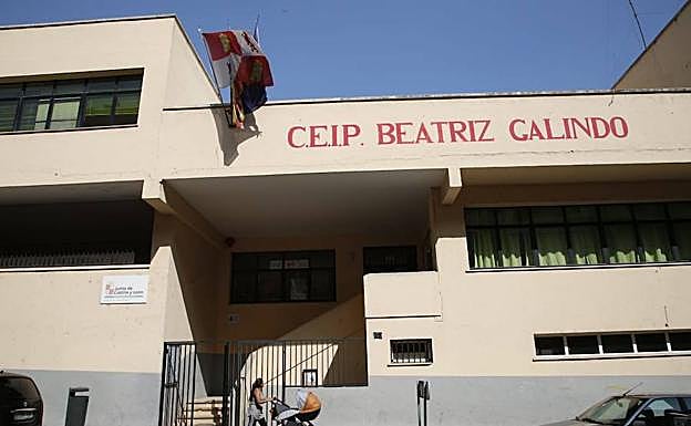 Fachada del colegio Beatriz Galindo, que imparte los diferentes cursos de Educación Infantil y Primaria. 
