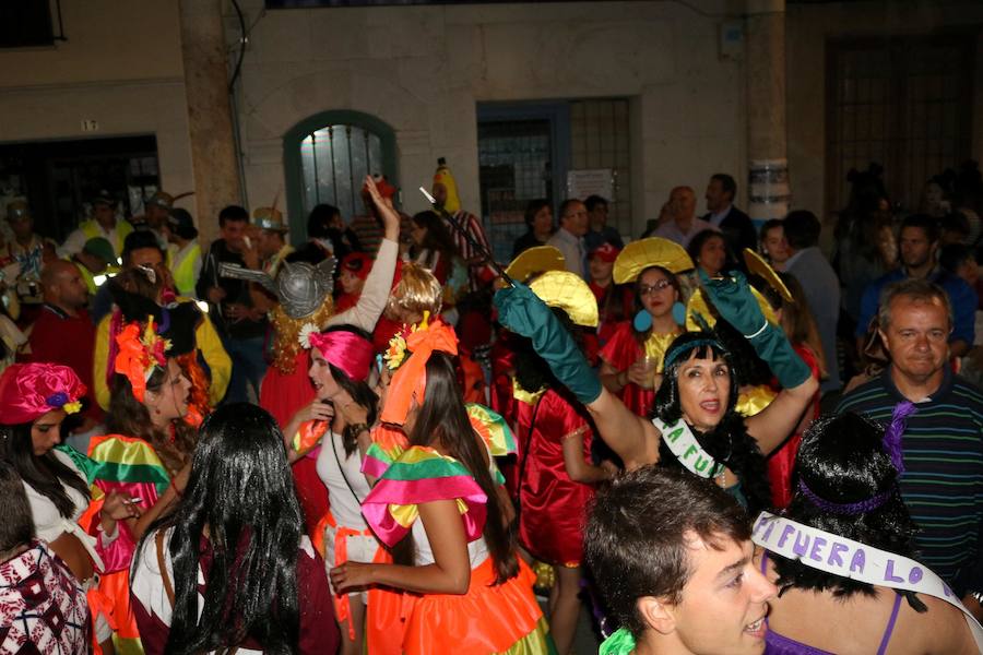 Fotos: Fiesta de Fin de Año en Baltanas