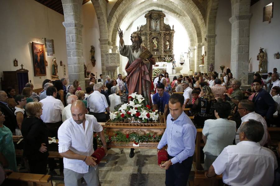 El municipio salmantino clausuró los actos en honor al patrón con una comida popular, un cuentacuentos infantil y una animada verbena