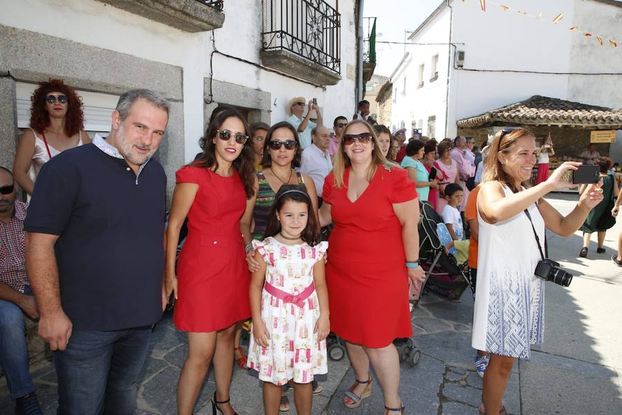 El municipio salmantino clausuró los actos en honor al patrón con una comida popular, un cuentacuentos infantil y una animada verbena