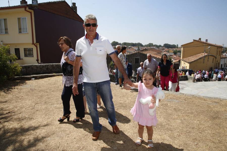 El municipio salmantino clausuró los actos en honor al patrón con una comida popular, un cuentacuentos infantil y una animada verbena