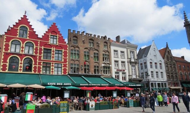Grote Markt. Brujas (Bélgica).