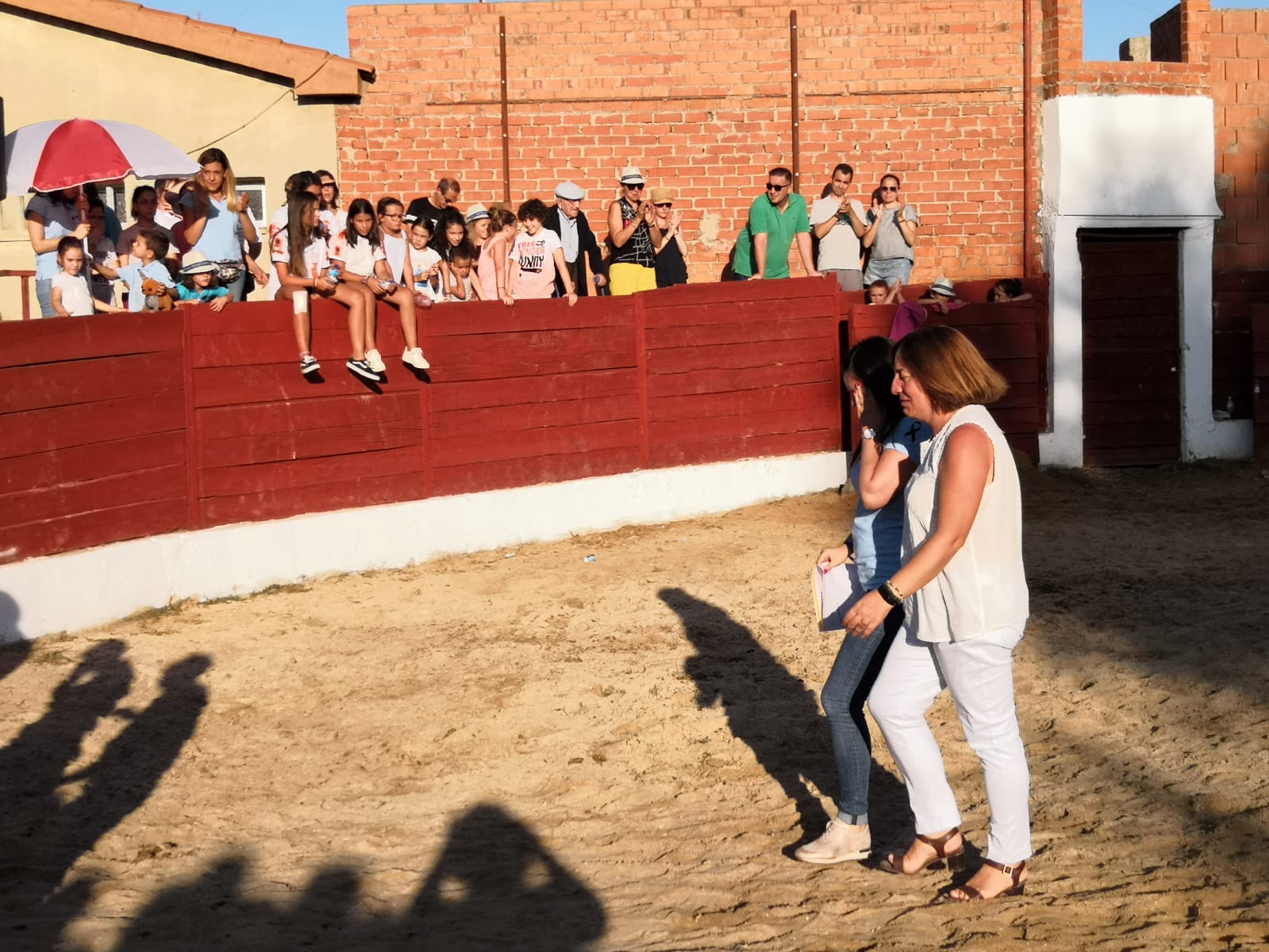 La localidad ha celebrado una exhibición ecuestre solidaria y recaudó 1.587 euros para investigación sobre la enfermedad AME