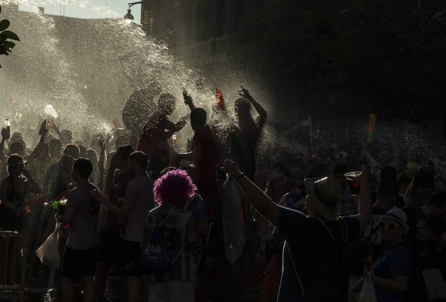 Fotos: Desfile de peñas en las fiestas de Valladolid 2018