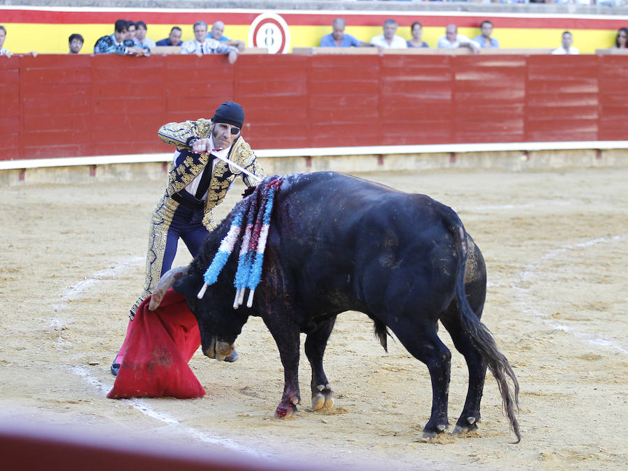 Fotos: Juan Jose Padilla se despide de la plaza de toros de Palencia