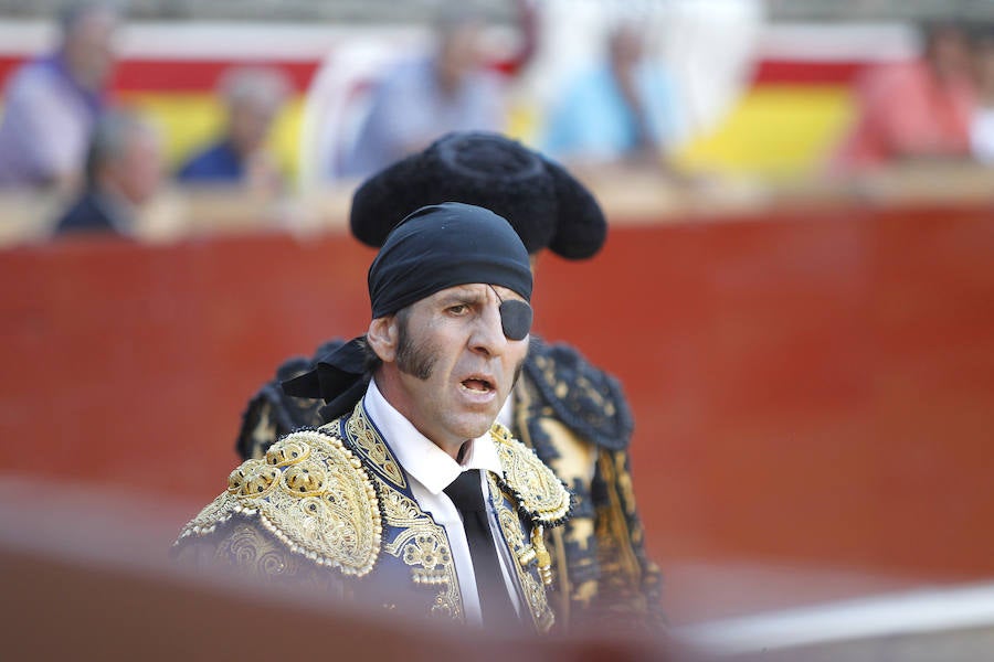 Fotos: Juan Jose Padilla se despide de la plaza de toros de Palencia