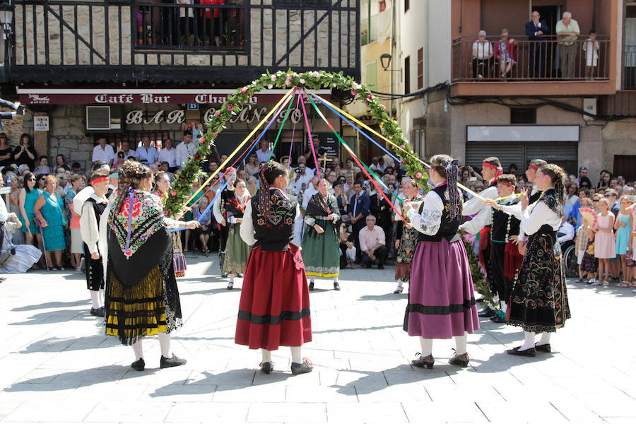 Fotos: Las cintas y el paleo animan Sotoserrano