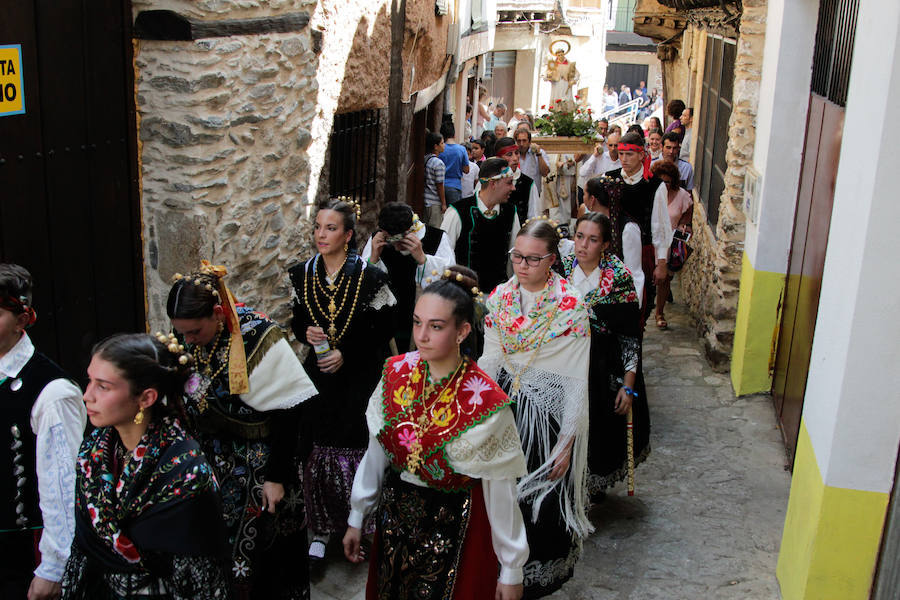 Fotos: Las cintas y el paleo animan Sotoserrano