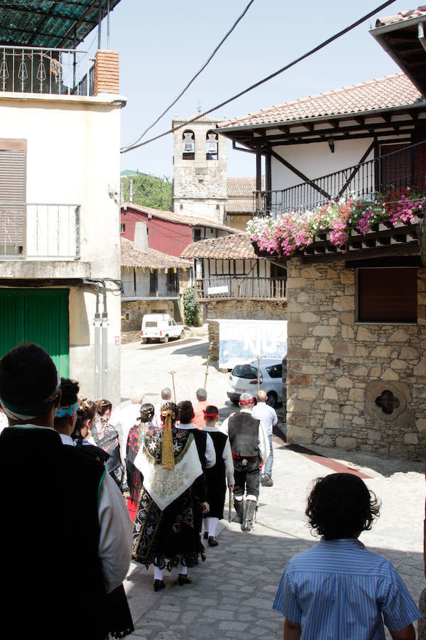 Fotos: Las cintas y el paleo animan Sotoserrano