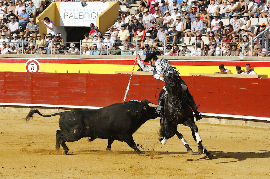 Fotos: Los Rejoneadores salen por la Puerta Grande
