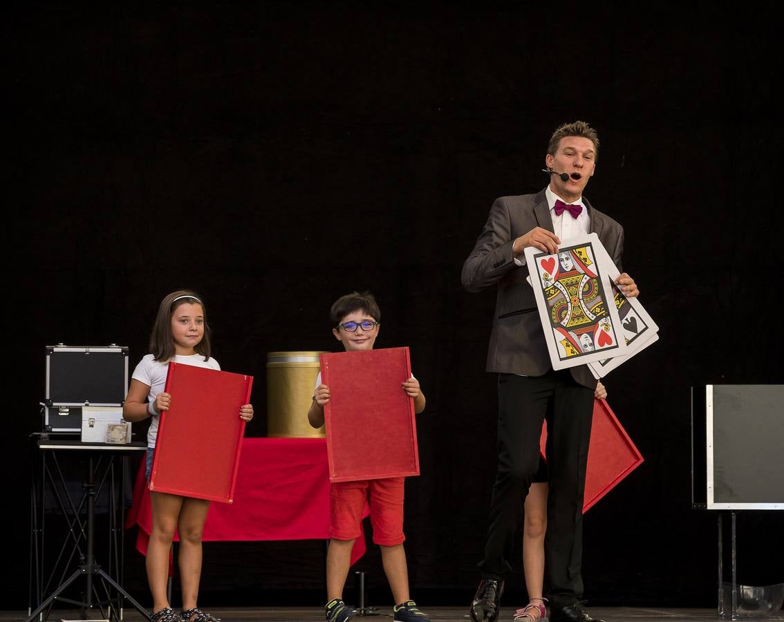 Fotos: Espectáculo de magia del mago Toño en la Cúpula del Milenio