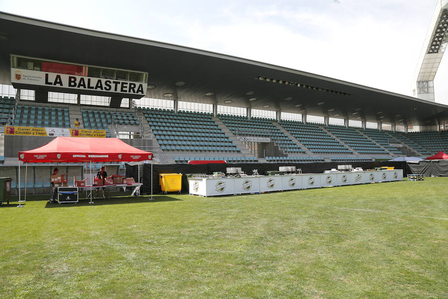 Fotos: Colas antes del concierto de Maluma
