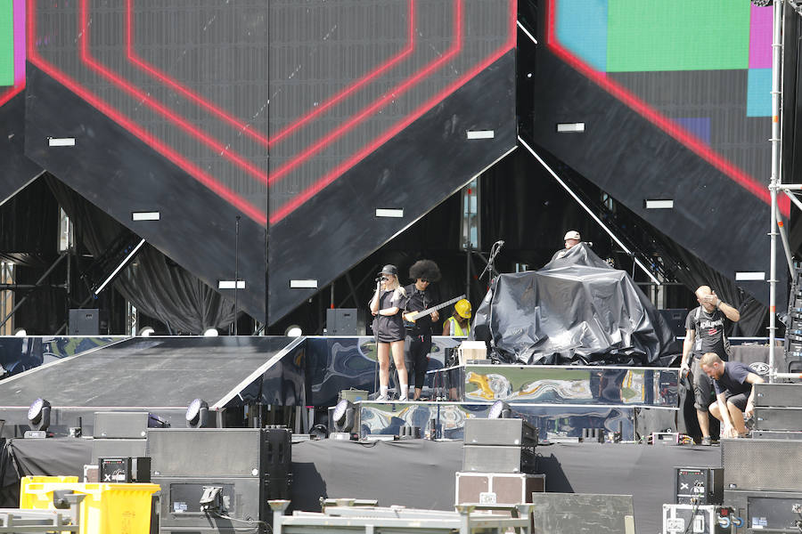 Fotos: Colas antes del concierto de Maluma