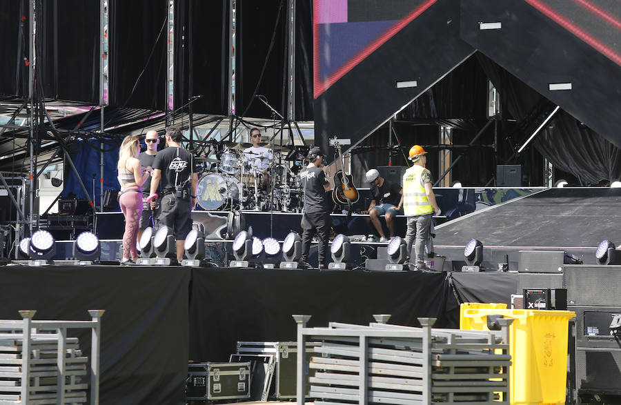 Fotos: Colas antes del concierto de Maluma