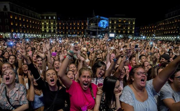 El público coreó con ganas las propuestas musicales de Beret.