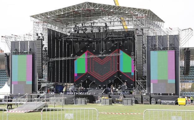 Pruebas de sonido, en el escenario del concierto a las 15:00 horas del día 4 de septiembre.