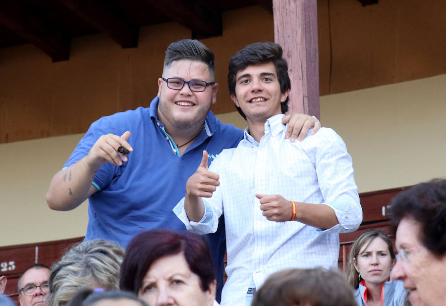 Fotos: Tradicional becerrada de la asociación de camareros de Segovia