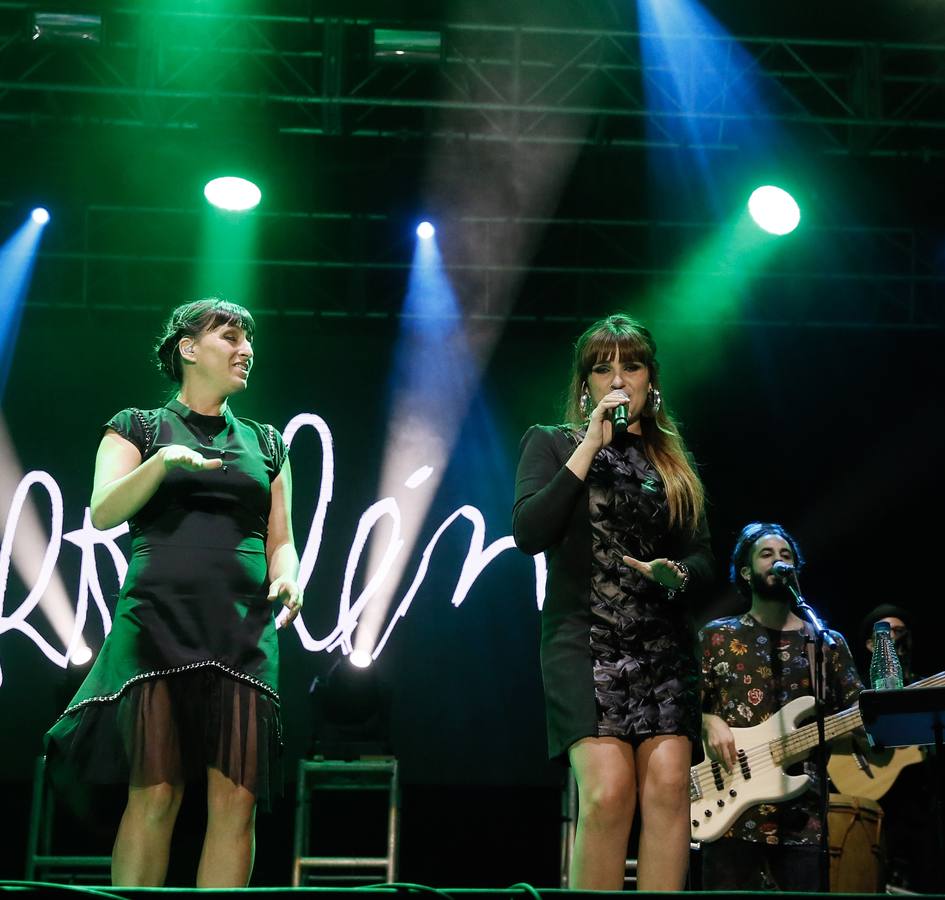 Fotos: Concierto de Rozalén en la Plaza Mayor de Valladolid