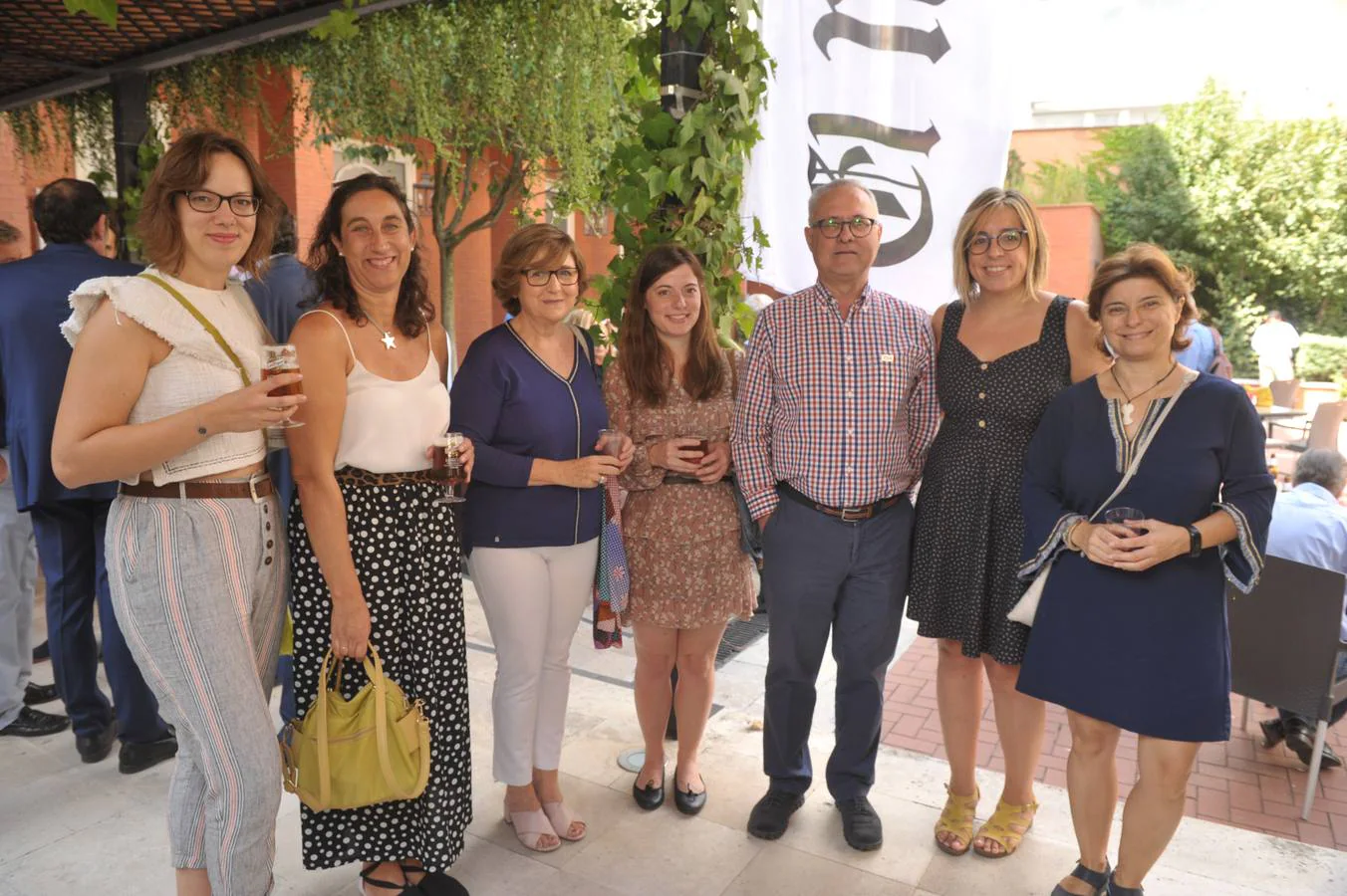 De la Asociación Española contra el Cáncer nos visitaron Soledad Fernández, Sonia de Miguel, Luisa Lobete, Eva Redondo, Ángel Abengochea, Lourdes Arranz e Isabel Fontanilla.