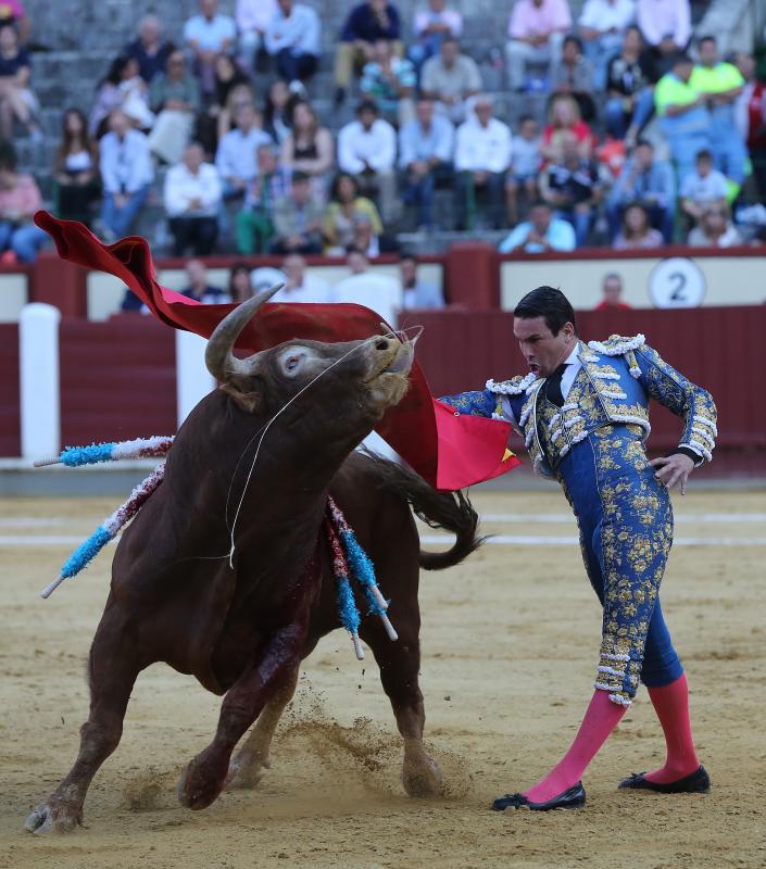 Tercer festejo taurino con motivo de la Feria y Fiestas de la Virgen de San Lorenzo 2018
