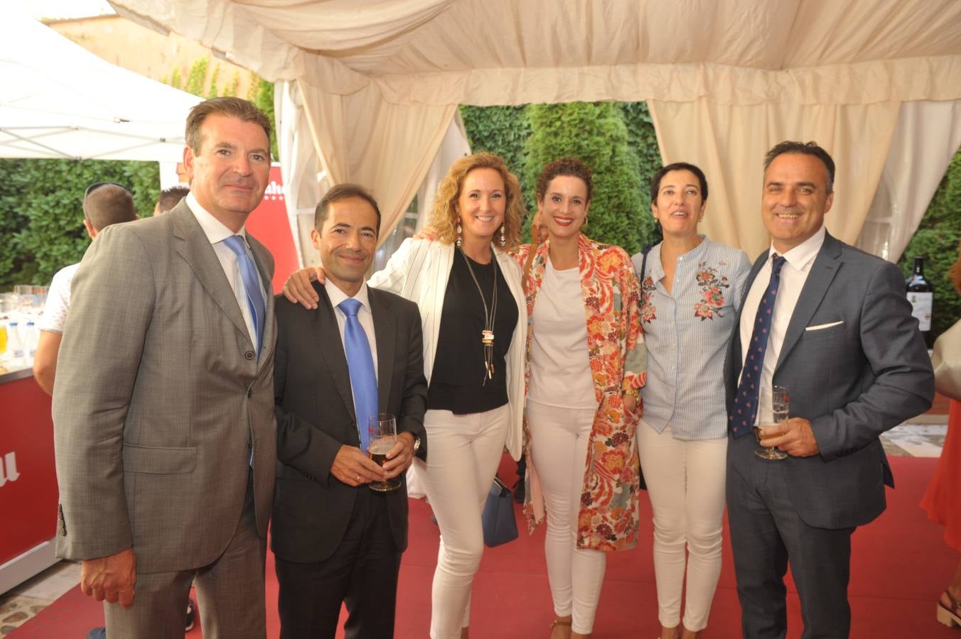 Fidel Martín, Manuel Ramos, Teresa Benito, Isabel de la Fuente, Begoña de Castro y Pedro Zan, de Ibercaja.