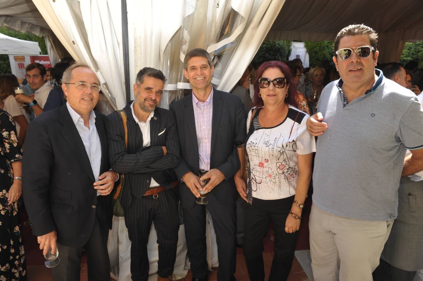 Arturo Rodríguez-Monsalve, José María Cillero (El Norte), Leopoldo Cortejoso (jefe del Servicio Territorial de Cultura de la Junta), Teresa García Fueyo (El Norte) y el senador del PP Alberto Gutiérrez.