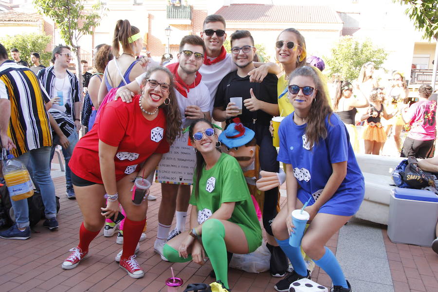 Fotos: El pregón y el desfile de peñas inauguran las fiestas de Laguna de Duero 2018