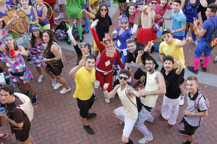 Fotos: El pregón y el desfile de peñas inauguran las fiestas de Laguna de Duero 2018