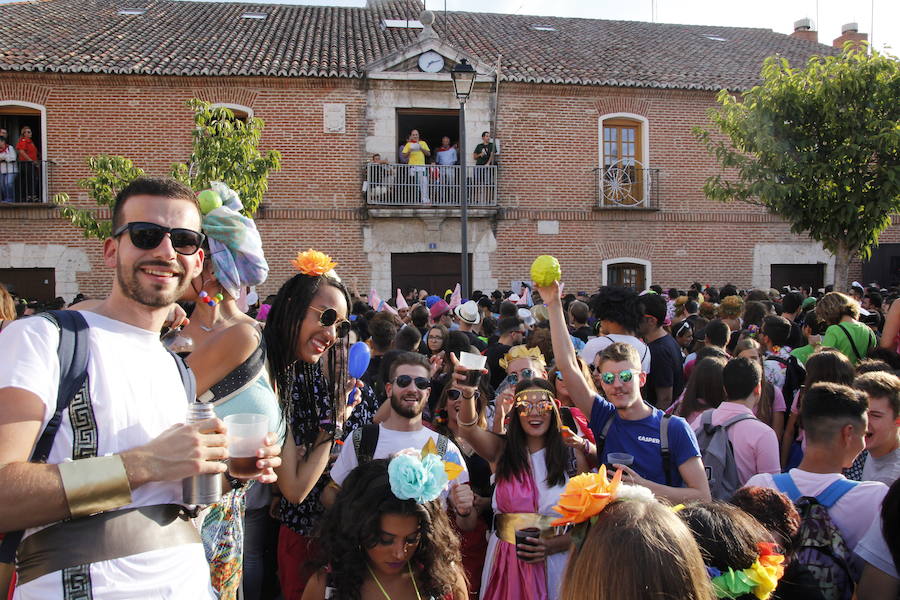 Fotos: El pregón y el desfile de peñas inauguran las fiestas de Laguna de Duero 2018