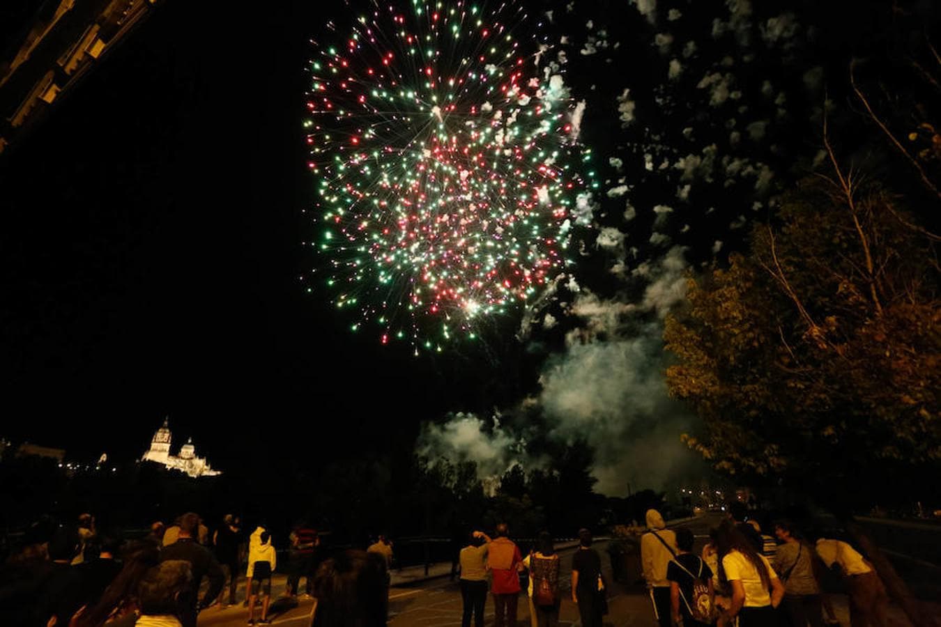 Fotos: Los fuegos Artificiales encienden las fiestas en Salamanca