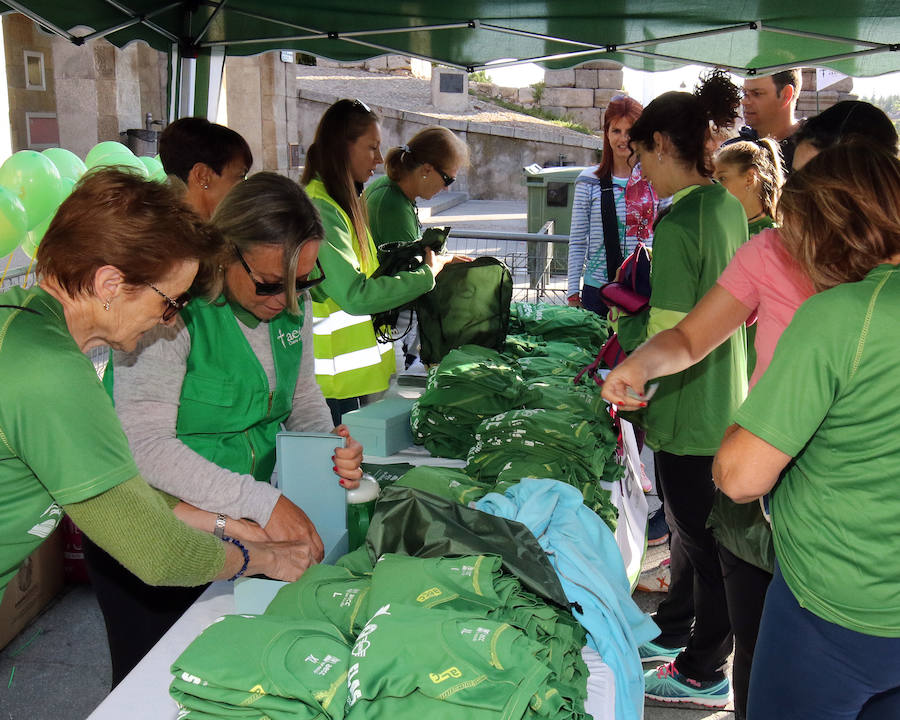 Fotos: V Marcha contra el Cáncer en Segovia