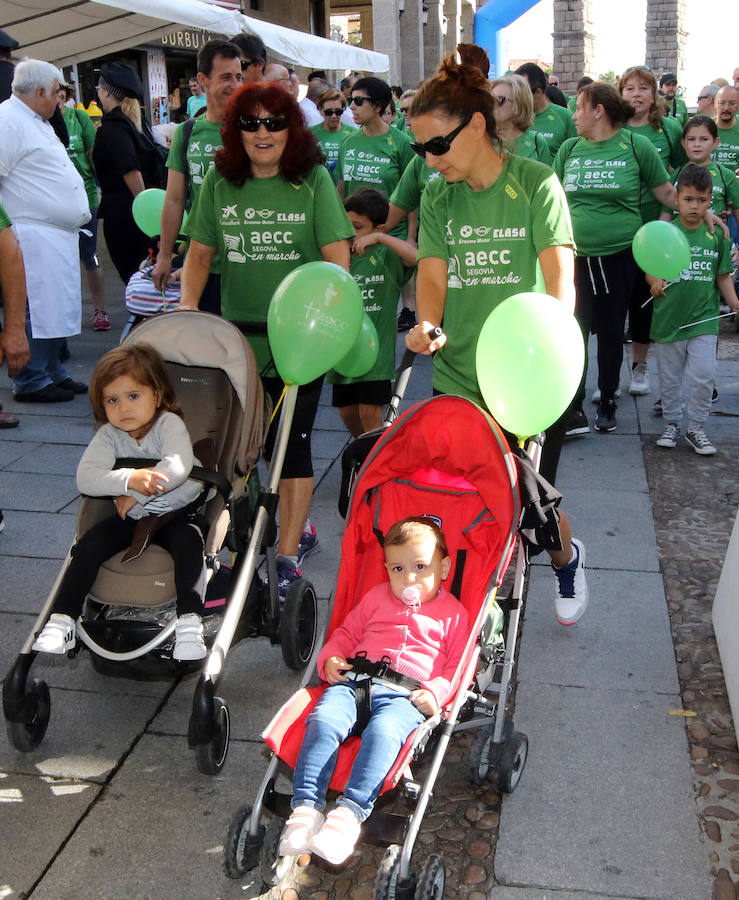 Fotos: V Marcha contra el Cáncer en Segovia