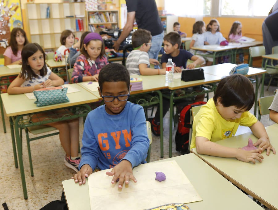 Fotos: Inicio del curso escolar en el colegio Ramón Carande de Palencia