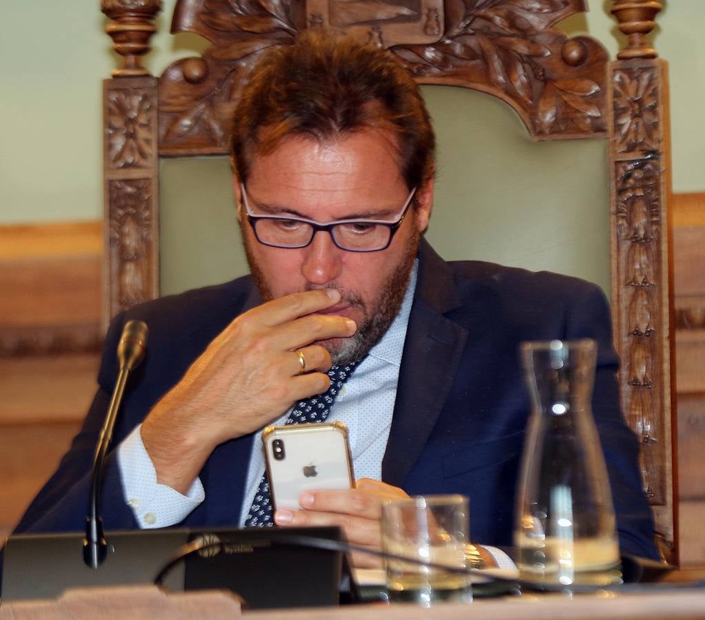 Fotos: Pleno en el Ayuntamiento de Valladolid
