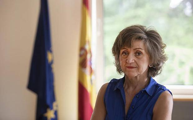 María Luisa Carcedo, en su despacho del Palacio de la Moncloa.